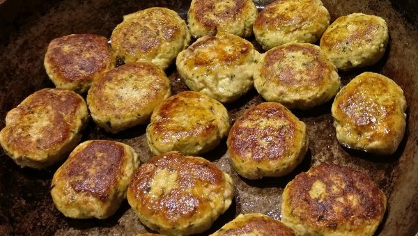 Wild Salmon Patties with Zingy and Spicy Thai Flavours