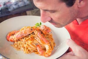 Smell food mindful eating - Nutritionist Minna Wood Bracknell
